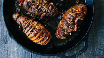 Γλυκοπατάτες Hasselback Με Σφένδαμο & Μπέικον