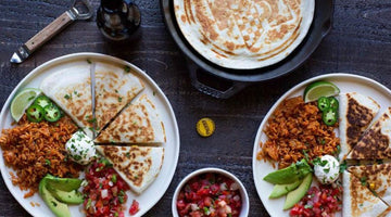 Quesadillas Με Λιωμένο Τυρί & Μαύρα Φασόλια